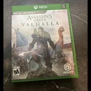 Assassin's Creed Valhalla (Xbox) - Ubisoft - Green Case